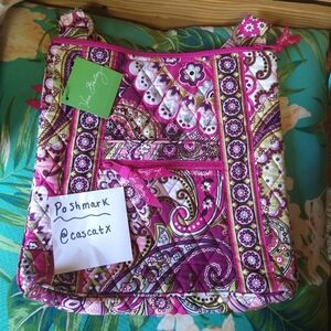 Hipster Very Berry Paisley Vera Bradley Shoulder Bag NEW WITH TAG